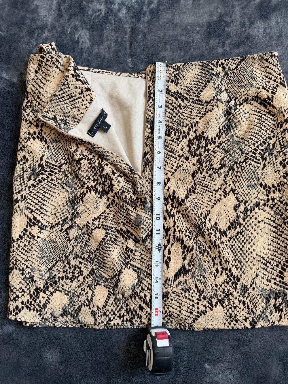 A Love Like You Women’s Snake Print Wrap Skort Size Large Beige Black.